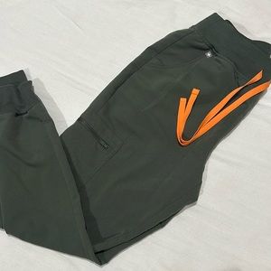 Figs - Zamora Jogger Scrub Pants - Moss Green w Orange Drawstring